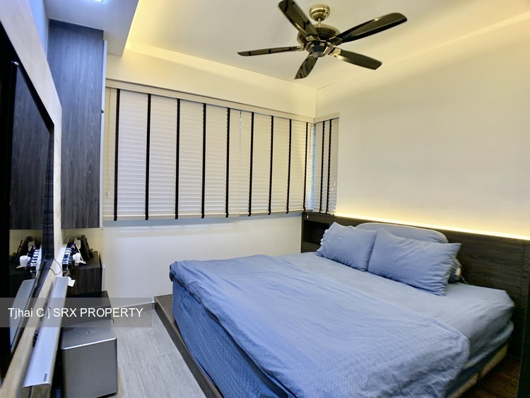 Yishun Street 51 thumbnail photo